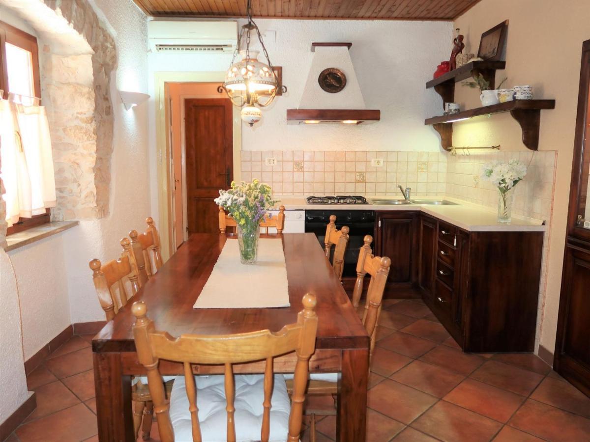 Holiday Home Nino - Lbn305 By Interhome Kršan Exterior foto
